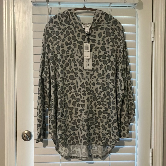 Pullover Top with Hood - Picture 1 of 8